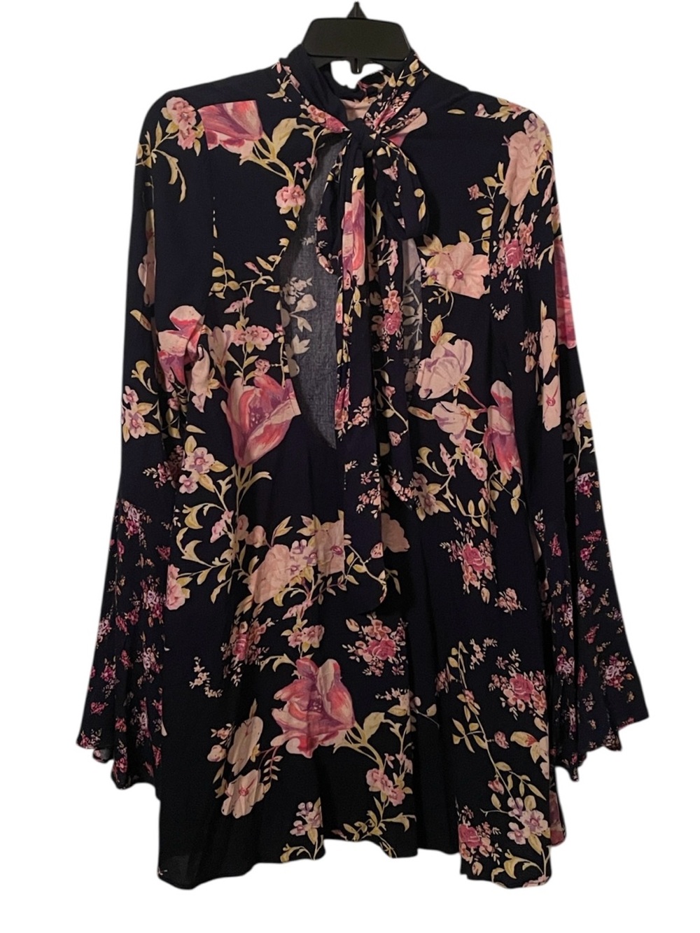 Free People Women's Navy Multicolor Floral Bell Sleeve Tate Tunic Top Size L - Picture 4 of 8